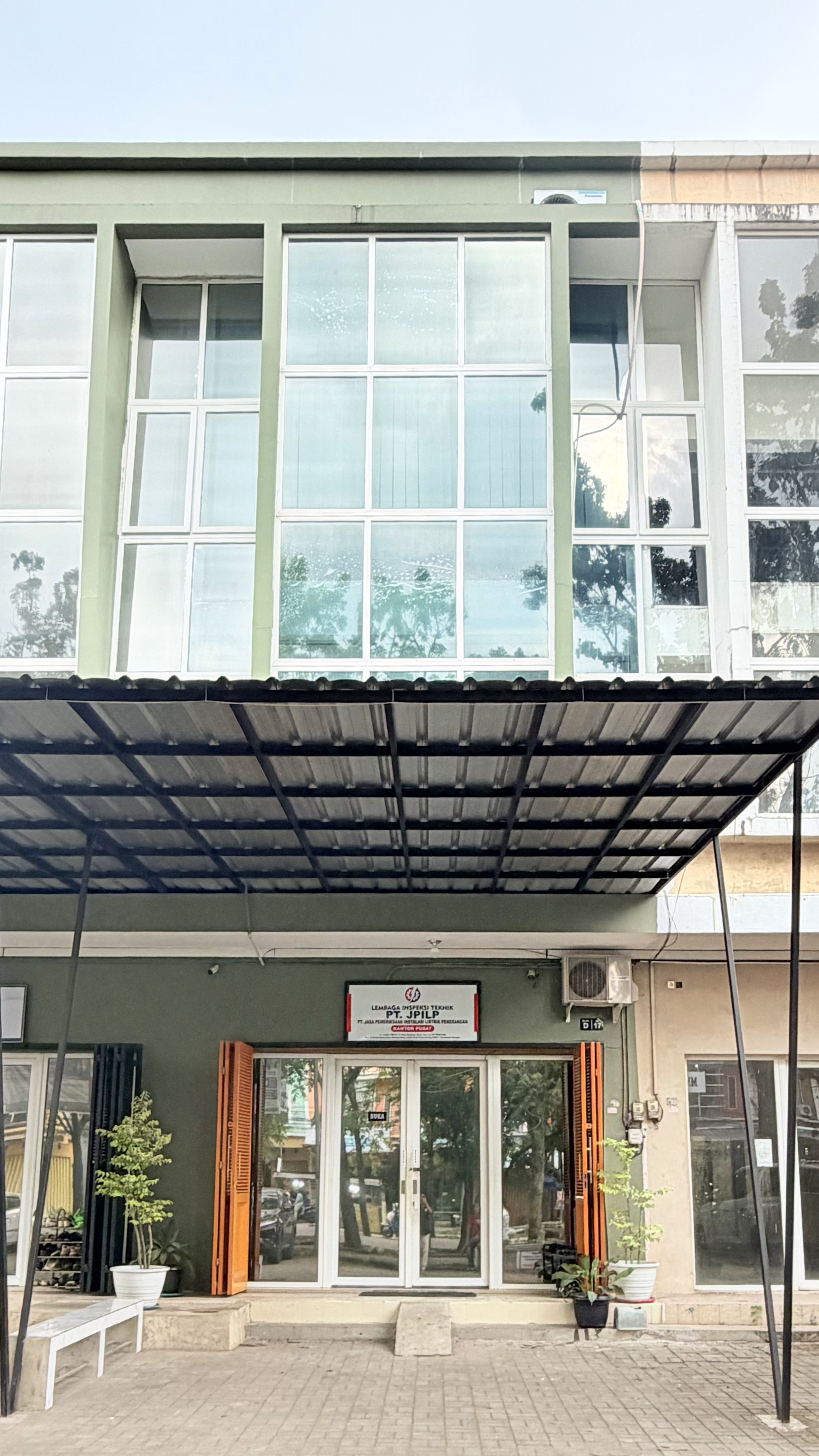 Deskripsi Layanan
